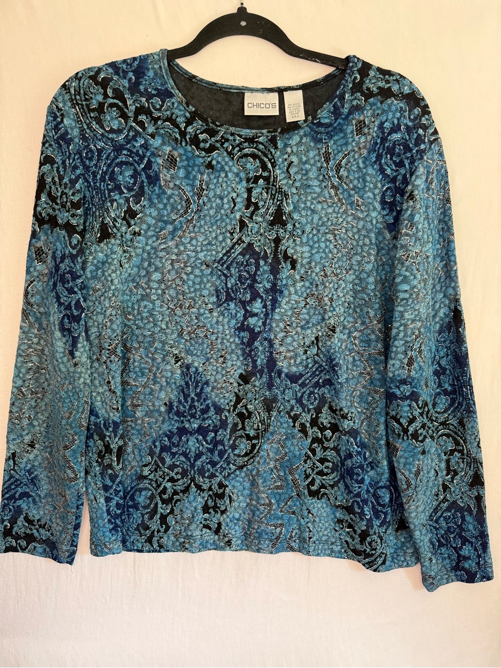 Chico's Blue Patterned Velvet Burnout Long-Sleeve Top Size Large (2)